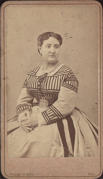 Portræt af operasangeren Carlotta Patti 1835-1889. af Amand Helm