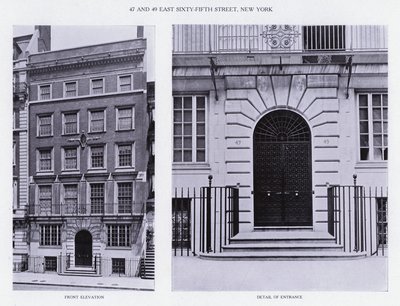 Charles A Platt: 47 og 49 East Sixty-Fifth Street, New York, Front Elevation, Detail of Entrance (s/h foto) af American Photographer (after)