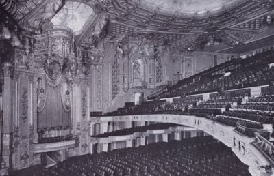 Chicago: Interior, Oriental Theatre (s/h-billede) af American Photographer (after)