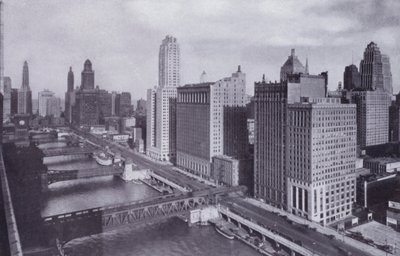 Chicago: Wacker Drive og Chicago River Bridges (s/h foto) af American Photographer (after)