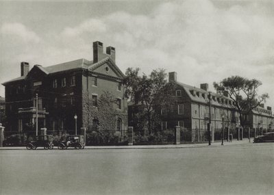 Harvard University: Phillips Brooks House; Plæneklipperhal, Kollegiet; Lionel Hall, sovesal (s/h-billede) af American Photographer (after)