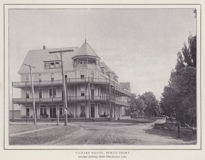 Jamestown, NY: Pickard House, Bemus Point (s/h-billede) af American Photographer (after)