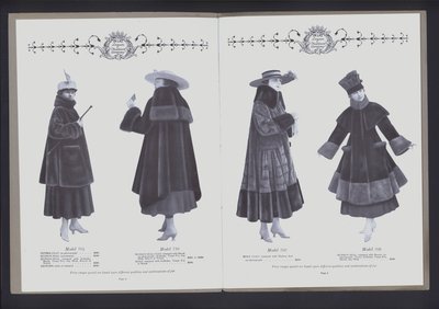 Opslag på to sider fra The Theatre of Fur Fashion (s/h-billede) af American Photographer (after)
