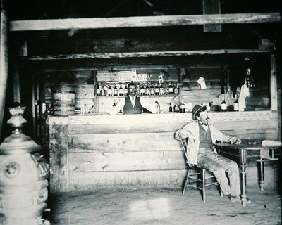 En salon i Albany County, Wyoming, ca. 1890 (s/h-foto) af American Photographer