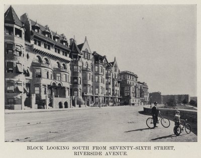 Blok ser mod syd fra Seventy-Sixth Street, Riverside Avenue (s/h foto) af American Photographer
