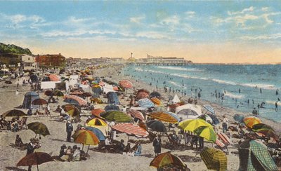 Californien: "Filmstranden", Crystal Pier, Santa Monica, Californien (farvefoto) af American Photographer