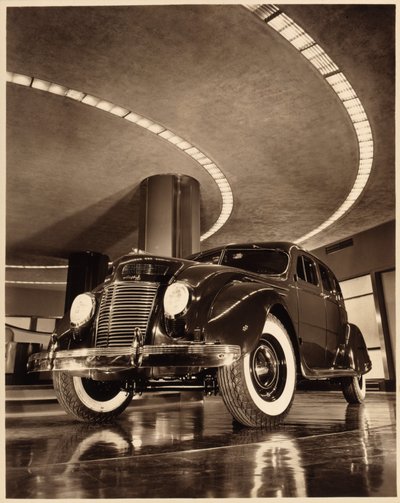 Chrysler Airflow Four Door Sedan, pub. 1937 (sepia foto) af American Photographer
