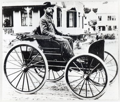 Første amerikanske bil, designet og bygget af Charles og Frank Duryea af American Photographer