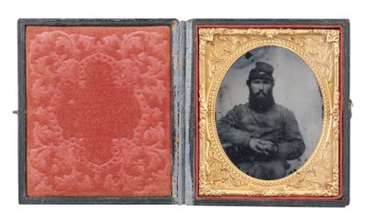 Indrammet portræt af menig Joseph Absalom Higginbotham, Co. I af American Photographer