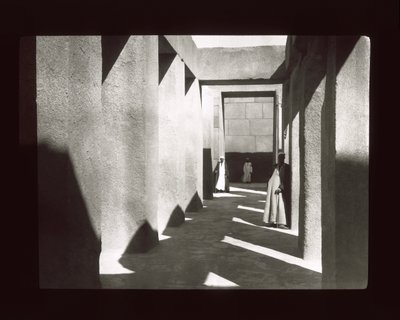 Gizeh - Granit tempel nær Khephrens pyramide (lanternerutsjebane) af American Photographer