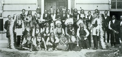 Indisk delegation af Sioux-ledere i Washington D.C. for at protestere mod overtrædelsen af Fort Laramie-traktaten fra 1868 af American Photographer