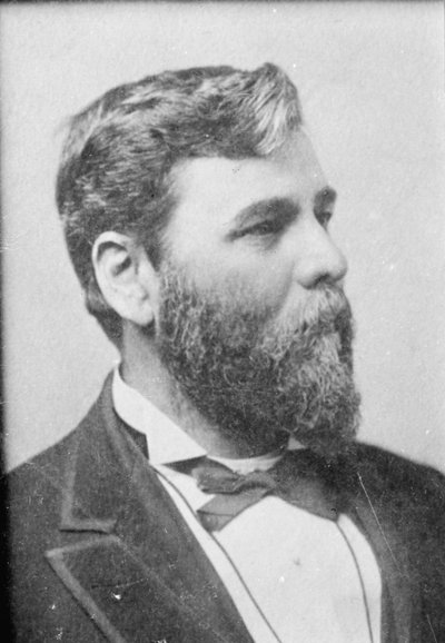 Milton M. Holland af American Photographer