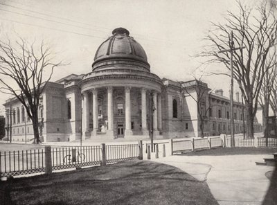 Yale University: "Rotunda", Woolsey Hall til venstre, Yale Dining-Hall til højre (s/h-foto) af American Photographer