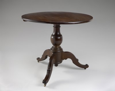 Midterbord, ca. 1850-1870 (sort valnød) af American School