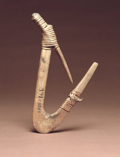 Helleflynderkrog, ca. 1800 (træ og granrod) af American School