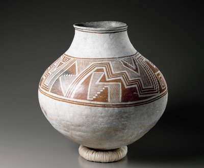 Mogollon krukke med geometriske designs, stil II, 1025-1150 (lertøj med bichrom slibning) af American School