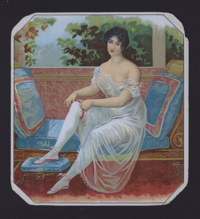 Kvinde i negligé, cigaretiket (chromolitho) af American School