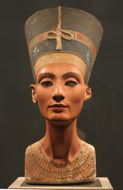 Nefertiti-busten, ca 1350 f.Kr af Ancient Egypt