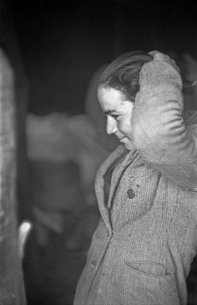 CROTONE - FATTIG, MEN SMUK af Ando Gilardi