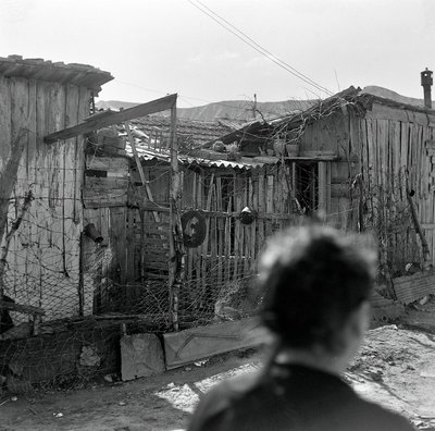 SLUTNINGEN AF KVARTALET SHANGHAI af Ando Gilardi