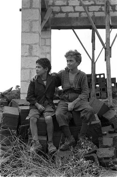 MURERNES BØRN af Ando Gilardi