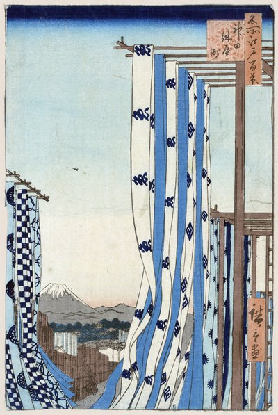 Japanske tryk: Farverkvarteret i Kanda (Tokyo, Japan). I baggrunden kan du se Mount Fuji. Serie hundrede berømte udsigter over Edo. (Dyers-distriktet i Kanda. Hundrede berømte udsigter over Edo). Værk af Utagawa Hiroshige (1797-1858), gravering af Ando or Utagawa Hiroshige