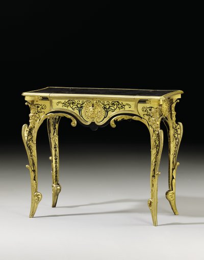Louis XIV bureau plat, ca. 1700 (ormolu, skildpaddeskal, ibenholt, messing & blåplettet horn) af Andre Charles (attr. to) Boulle