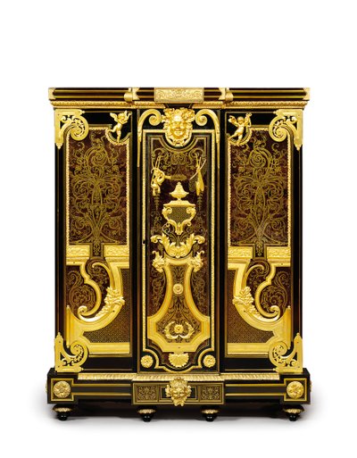 Louis XIV petit armoise, ca. 1700-10 (ormolu, messing, skildpaddeskal, ibenholt og marquetry) af Andre Charles (attr. to) Boulle