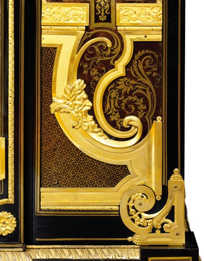 Louis XIV petit armoise, ca. 1700-10 (ormolu, messing, skildpaddeskal, ibenholt og marquetry) af Andre Charles (attr. to) Boulle