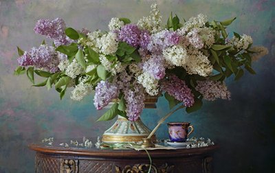 Stilleben med syrinblomster af Andrey Morozov
