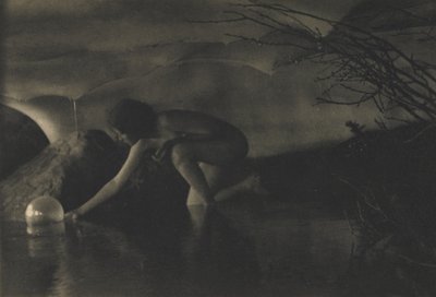 The Bubble (fotogravure) af Anne W. Brigman