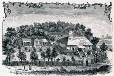 Udvendig udsigt over præstegården og skolen i Hell Ville (Hell-Ville) (Andoany), hovedstaden på øen Nosy Be på Madagaskar. Indgravering i "Les Missions Catholiques au XIXeme Siecle"" af Louis-Eugene (Louis Eugene) Louvet. privat samling. af Anonymous Anonymous