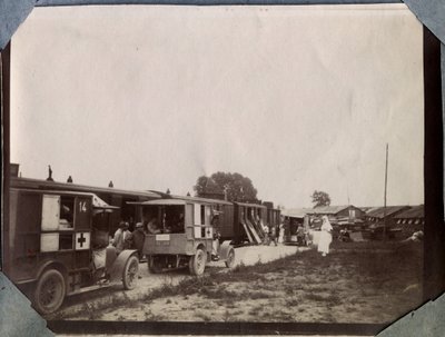 Første Verdenskrig 1914-1918: Vaccination af soldater af franske Røde Kors-sygeplejersker på Saint Gilles (Saint-Gilles) station i Den Engelske Kanal, Nedre Normandiet (Nedre Normandiet), Frankrig. Anonym fotografering juni 1917. Privat samling, Stella. af Anonymous Anonymous