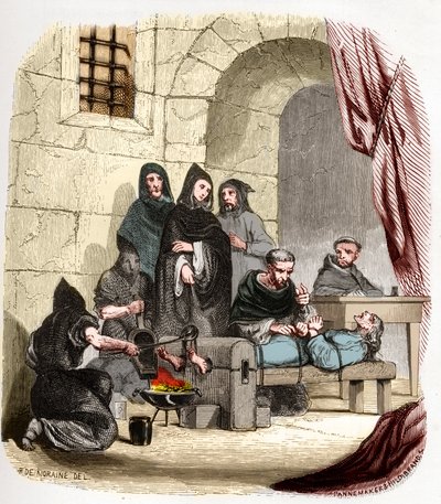 Inkvisition i Spanien i det 15. århundrede: Maria af Bourgogne (1457-1482), anklaget for at være jøde, tortureres af (helgen) Peter (Pedro) af Arbues (1441/1442-1485), spansk inkvisitor: han brænder sine fødder . Illustration i "" Mysteres of the Inquisiti af Anonymous Anonymous