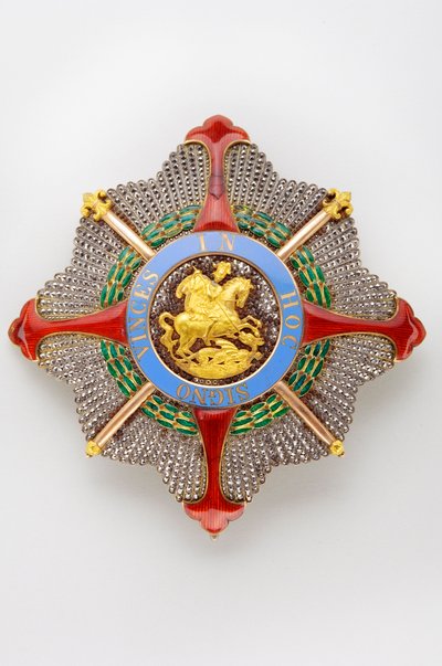 Kingdom of the Two Sicilies - Royal House of the Two Sicilies: plade af Sankt Georgs orden af Reunion - Model for stormesteren - begyndelsen af det 19. århundrede - Guld, sølv, markasit og emals - D 8,5 cm; vægt 80 g - Privat samling af Anonymous Anonymous