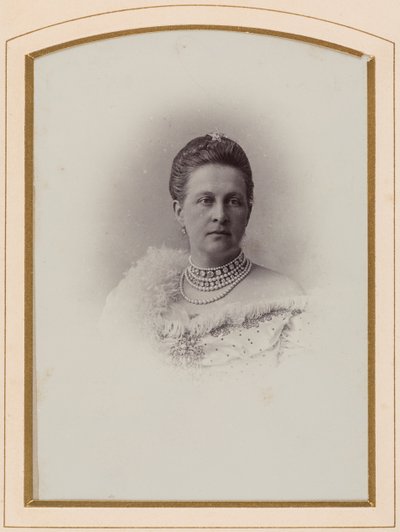 Olga Constantinovna de Russie, reine des Hellenes - Portræt af storhertuginde Olga Constantinovna af Rusland (1851-1926), Anonym . Albumin foto. Privat samling af Anonymous Anonymous