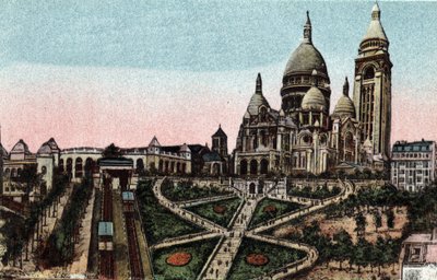 Paris: kabelbanen og basilikaen Sacre Coeur (Sacre-Coeur) på Butte Montmartre. Fotografi af 1920 i "" Kunstnerisk Album"" af byen Paris. Privat samling. af Anonymous Anonymous