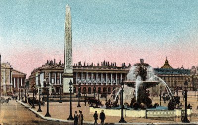 Paris: udsigt over Place de la Concorde med springvandene og Obelisque. (Derriere Hotel de la marine (Hotel du Garde Meuble) Fotografi fra 1920 i "" Kunstnerisk Album"" af byen Paris. Privat samling. af Anonymous Anonymous