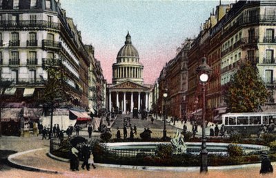 Paris: udsigt over rue Soufflot og Pantheon. Fotografi af 1920 i "" Kunstnerisk Album"" af byen Paris. Privat samling. af Anonymous Anonymous