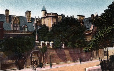 Paris: udsigt over Musee de Cluny. Fotografi af 1920 i "" Kunstnerisk Album"" af byen Paris. Privat samling. af Anonymous Anonymous
