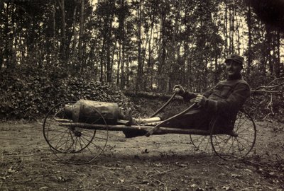 Fotografi fra et personligt album af en infanterieløjtnant under de første måneder af Første Verdenskrig (1., Iere af Anonymous Anonymous