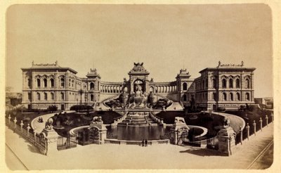 Byen Marseille og dens omgivelser omkring 1885 -1890: Lonchamp Palace (Museum of Fine Arts), Privat samling af Anonymous Anonymous