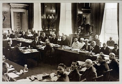 deuxieme conference de la Table ronde - Mahatma Gandhi - Anden rundbordskonference i London, Anonym. Sølv gelatine fotografering af Anonymous Anonymous