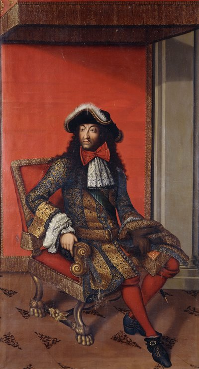 Portræt af kong Ludvig XIV, siddende i fuld længde, i en broderet blå og guldfrakke med en hvid flæse og en pelskantet hat, på en trone (olie på lærred, uforet) af Antoine (after) Dieu