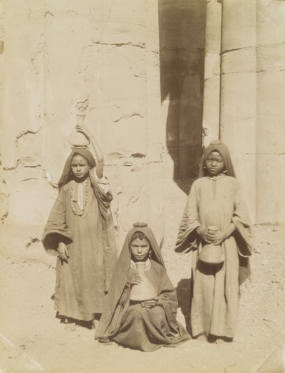 Arabiske piger, der bærer vand, Egypten af Antonio Beato