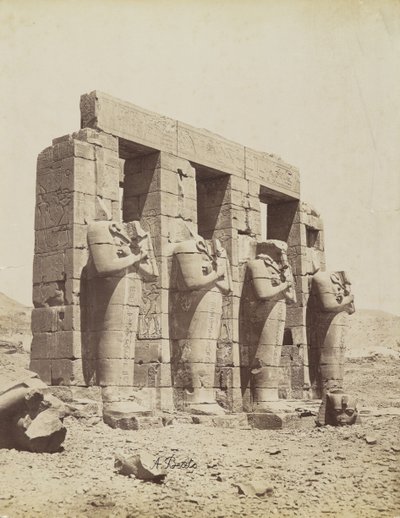 Ramesseum, Theben, udsigt over den sydøstlige del af den anden ret af Antonio Beato