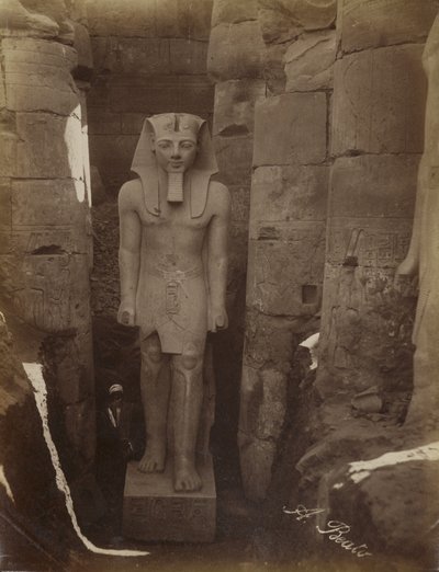 Statue af Ramesses II i Luxor af Antonio Beato
