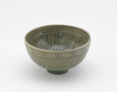 Serveringsskål i stil med Longquan ware, Serveringsskål (hachi), tidligt i det 19. århundrede (stentøj med celadon glasur) af Aoki (attr. to) Mokubei