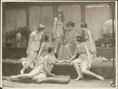 [Isadora Duncan og gruppen]. af Arnold Genthe