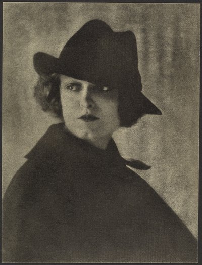 [Portræt af en uidentificeret Hollywood-skuespillerinde]. af Arthur F. Kales